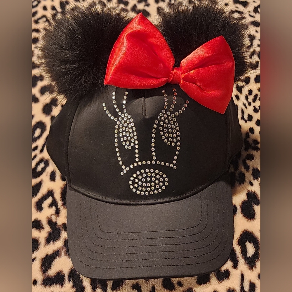 DISNEY - Adorable Bedazzled Minnie Mouse Hat with Red Bow